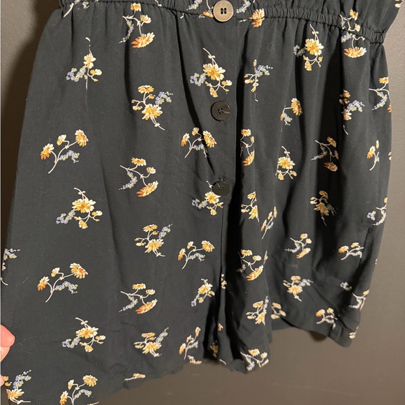 Madewell Floral Short Romper. - Picture 7 of 8